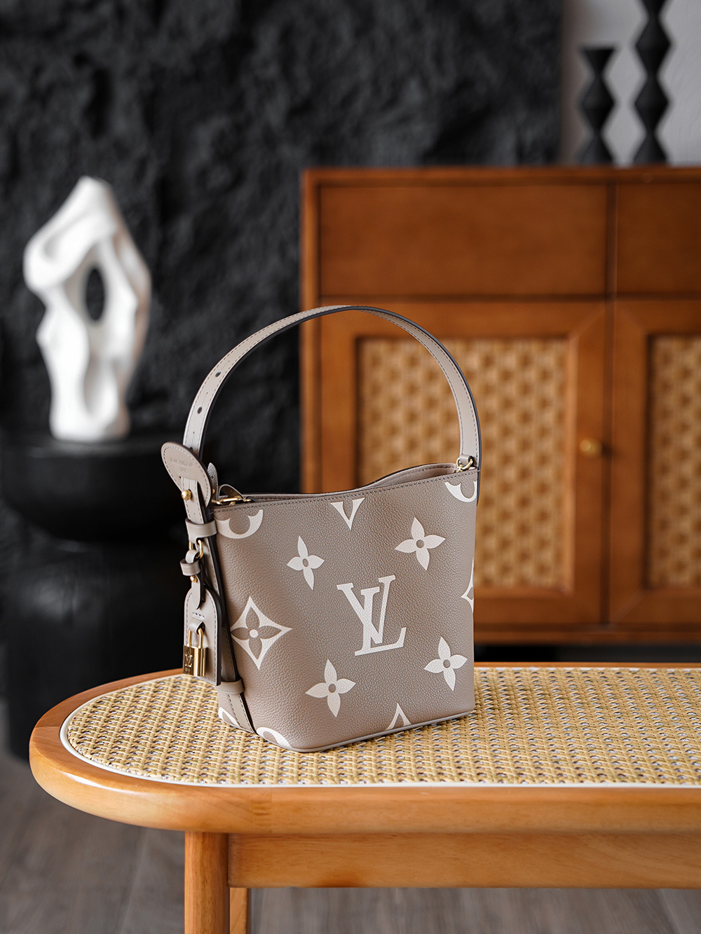 LV ALL IN BB Monogram bag 18*12*16cm