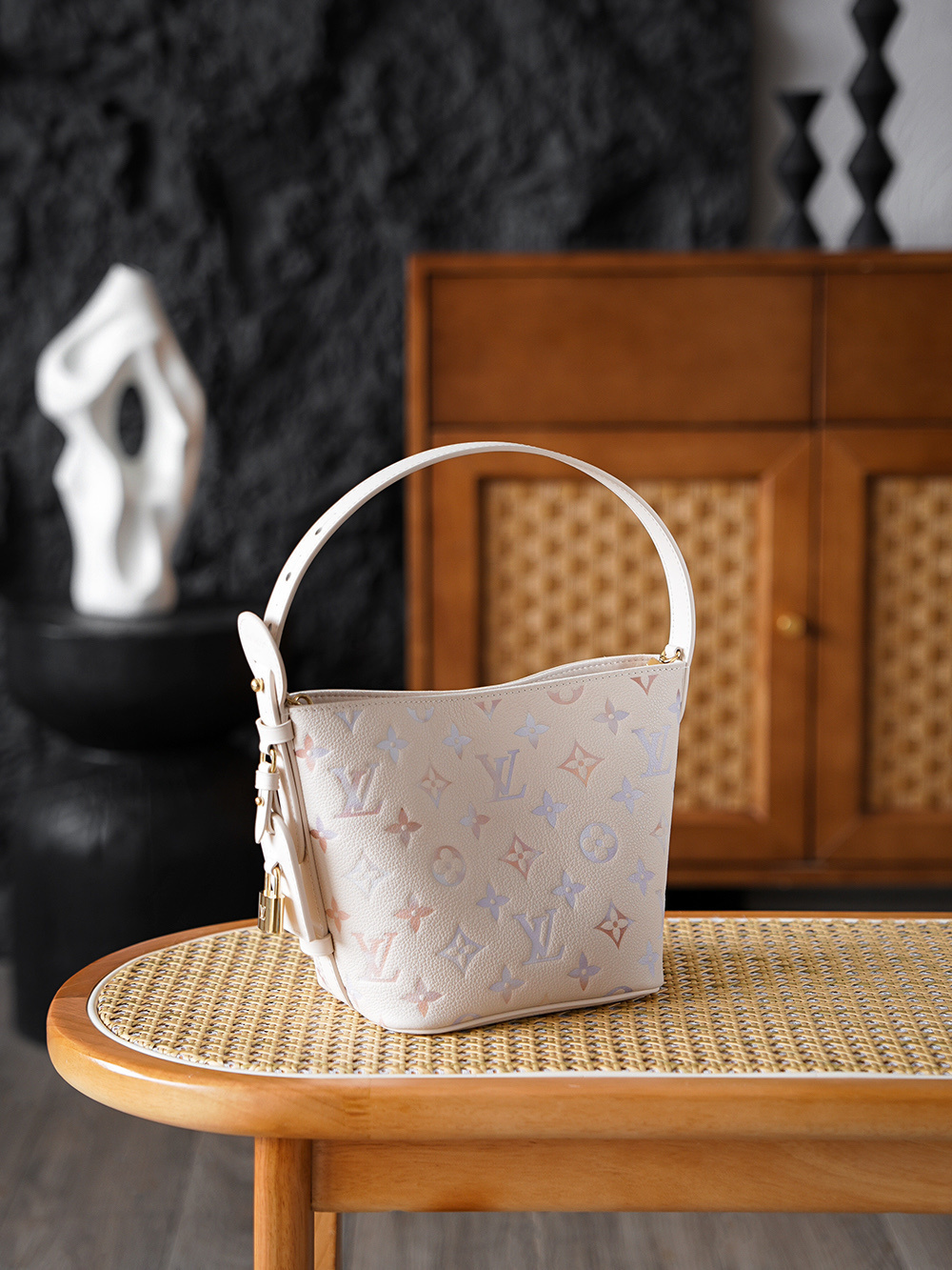 LV ALL IN BB Monogram 18*12*16cm bag